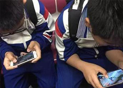 孩子为什么会沉迷手机，如何帮助孩子戒掉网瘾?